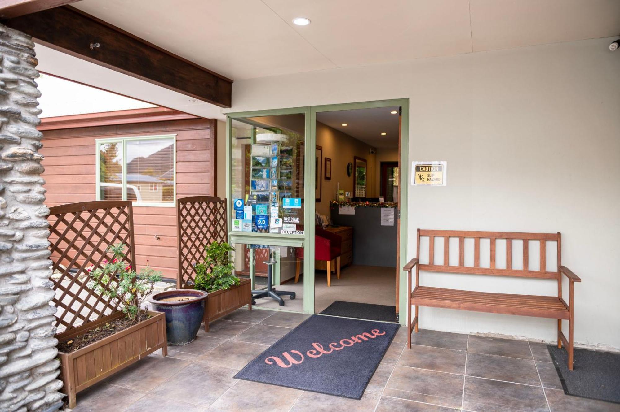 Motel Punga Grove Franz Josef Exteriér fotografie